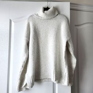 BANANA REPUBLIC FACTORY Boxy Turtleneck Sweater